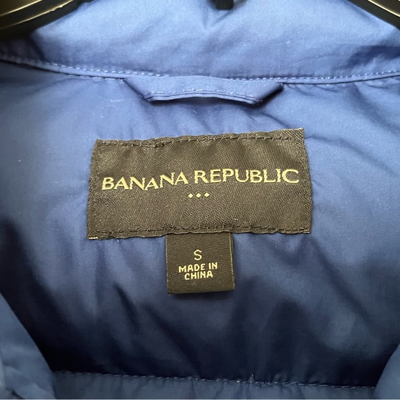 Banana republic blue puffer vest, like new. - Picture 3 of 7
